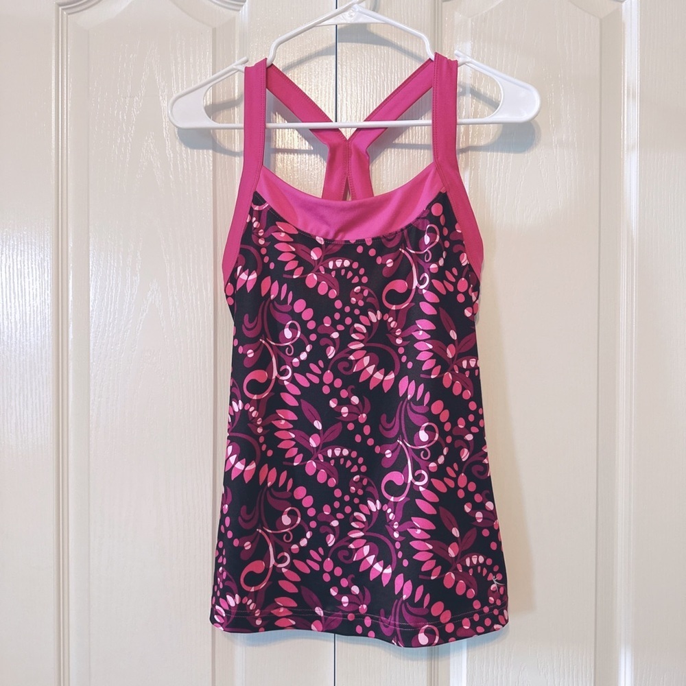 Woman’s Danskin Now Race Back  yoga top size S Pink Color